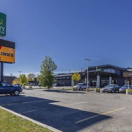 Quality Inn & Suites Саскатун Экстерьер фото