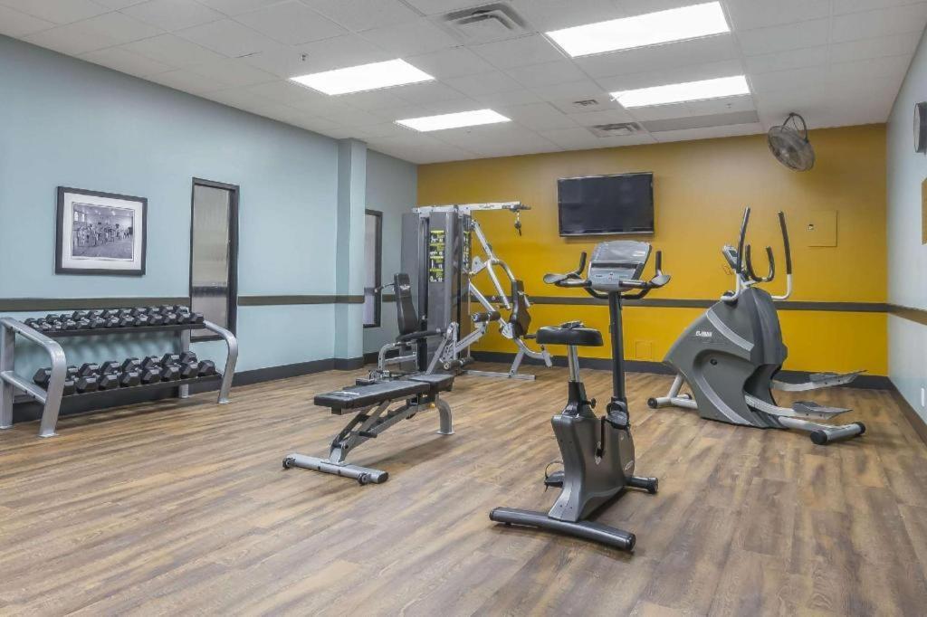Quality Inn & Suites Саскатун Экстерьер фото