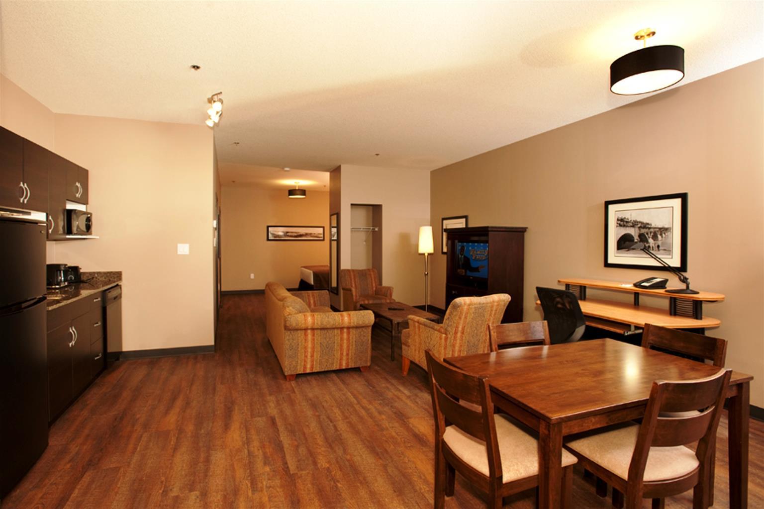 Quality Inn & Suites Саскатун Экстерьер фото