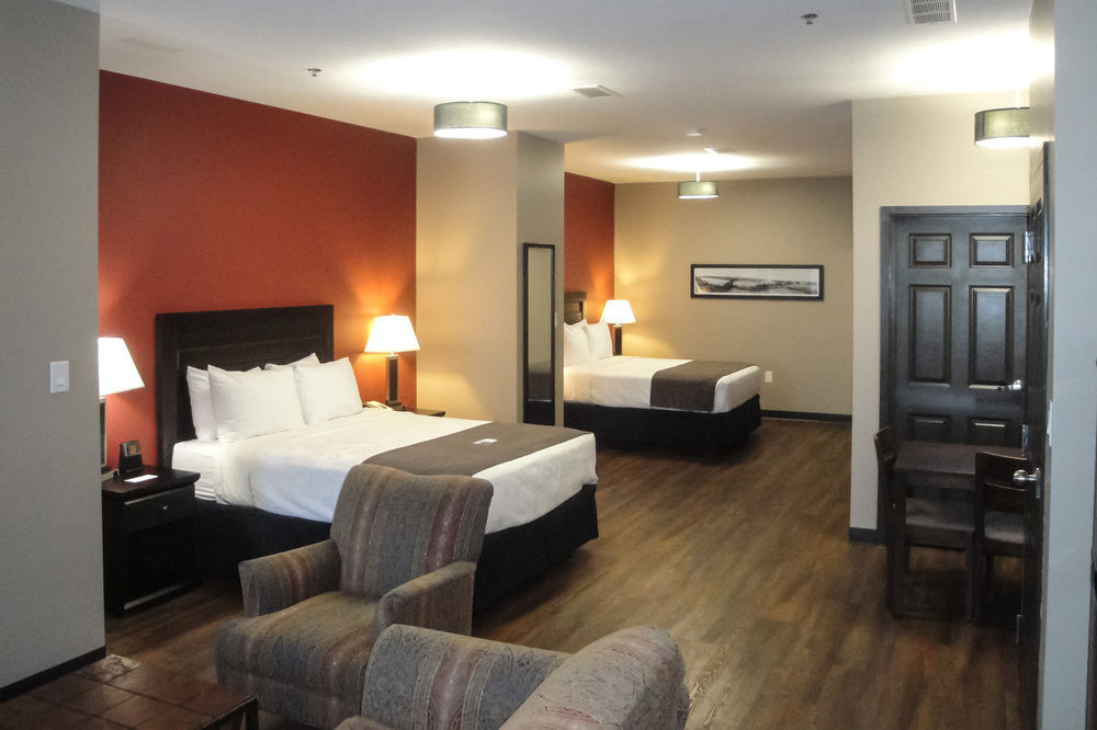 Quality Inn & Suites Саскатун Экстерьер фото