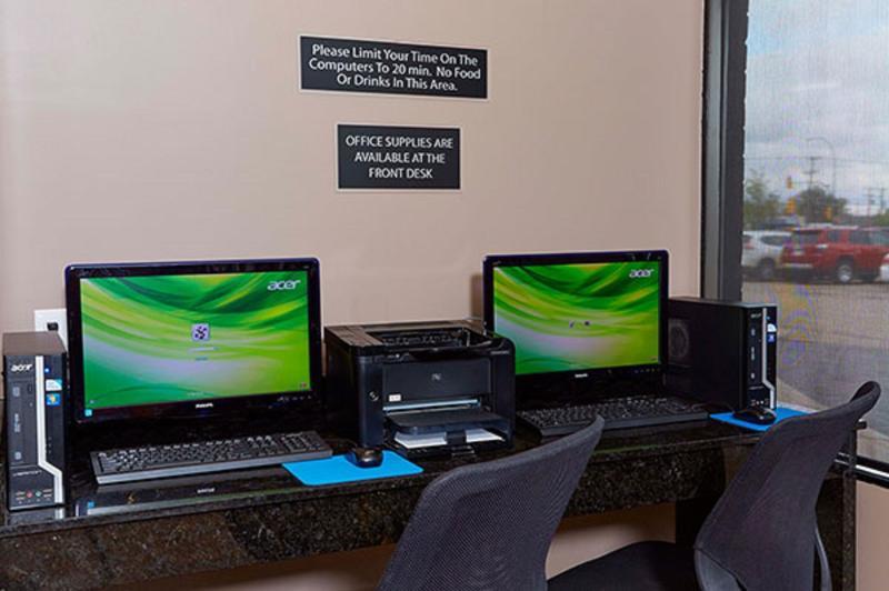Quality Inn & Suites Саскатун Экстерьер фото